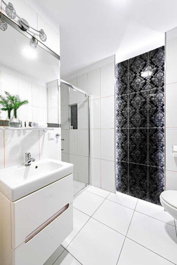 Hotel Dobre Z Lasu Solec Kujawski Buitenkant foto